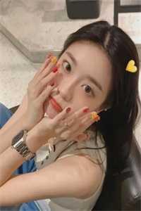 女主许慕离的